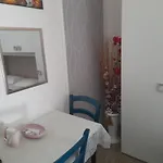 Ganaj Corso Italia 89 Nocleg ze śniadaniem 3*