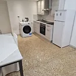 Ganaj Corso Italia 89 Nocleg ze śniadaniem 3*