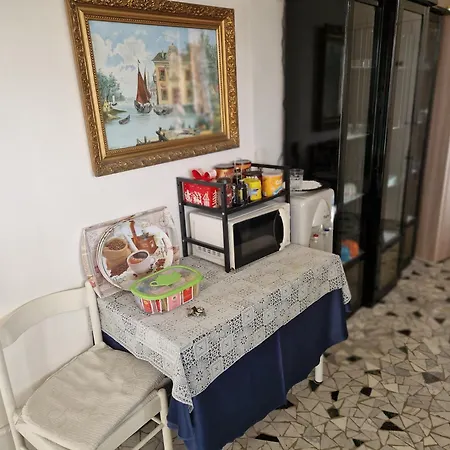 Ganaj - Corso Italia 89 - Panzió