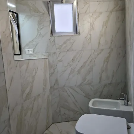 Ganaj Corso Italia 89 3* Bari